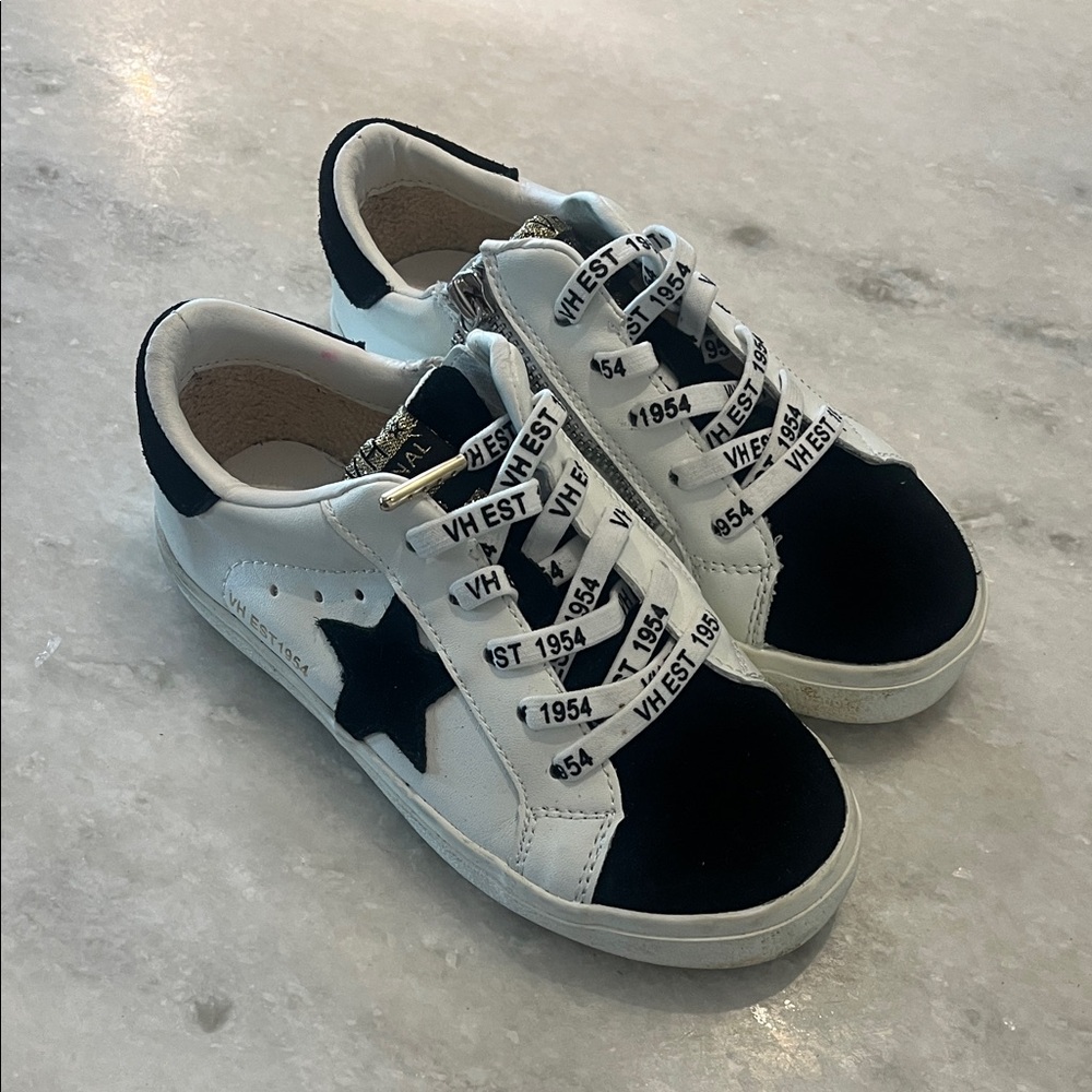 Vintage Havana Kids Sneakers - Black and White